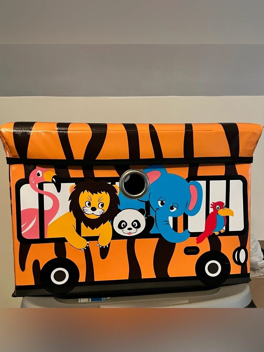 Global Decor Inc. safari bus